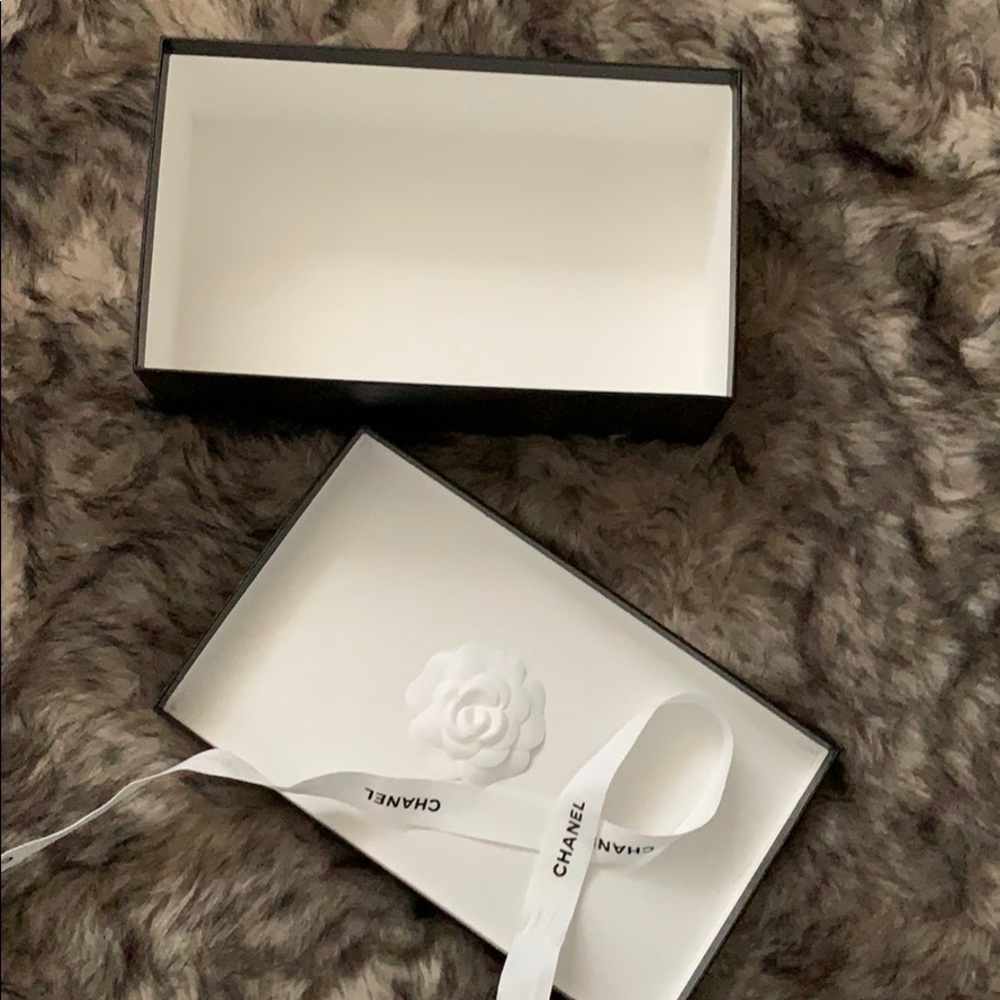 Chanel box